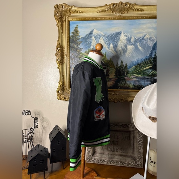 MINECRAFT Adventure Mode Graphic Bomber Jacket - Picture 2 of 4
